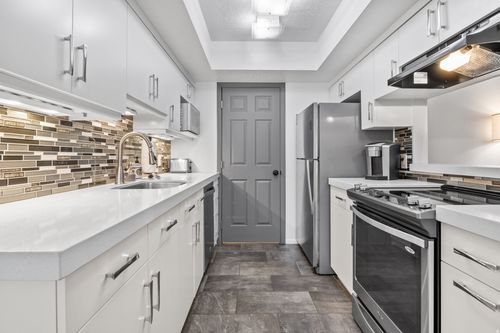 2-1472 E Foxboro Dr, Salt Lake City, UT, 84106-4404 | Card Image