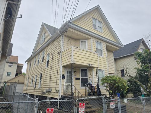 1312 Pembroke St, Bridgeport, CT, 06608-1743 | Card Image