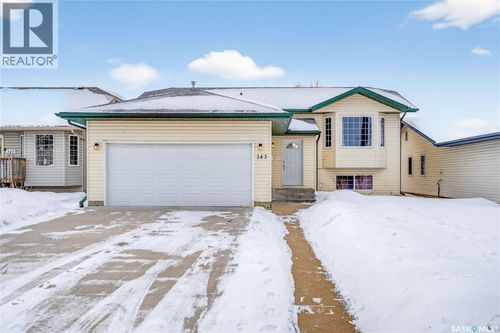 343 Bernard Bay, Prince Albert, SK, S6V7K6 | Card Image