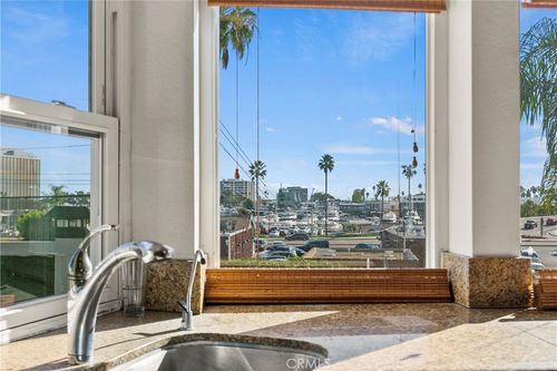 207 La Jolla Dr, Newport Beach, CA, 92663-4134 | Card Image