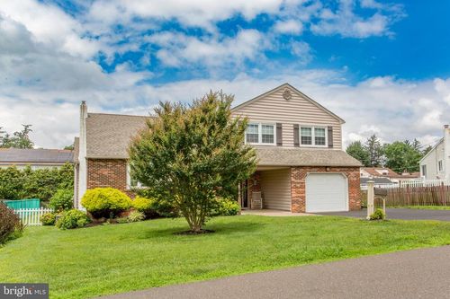 2700 June Ave, BENSALEM, PA, 19020-4168 | Card Image