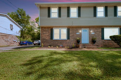 738 Mcpherson Dr, Nashville, TN, 37221-3527 | Card Image