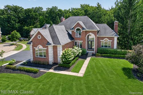 45701 Balfour Ct, Novi, MI, 48377-3902 | Card Image