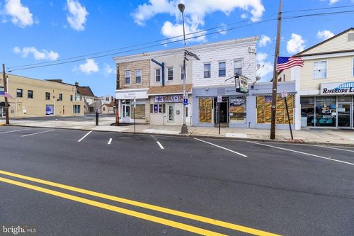117 S Pavilion Ave, Riverside, NJ, 08075-3611 | Card Image