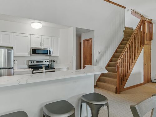 a32-8 Ober Tal Dr, Stratton, VT, 05360 | Card Image