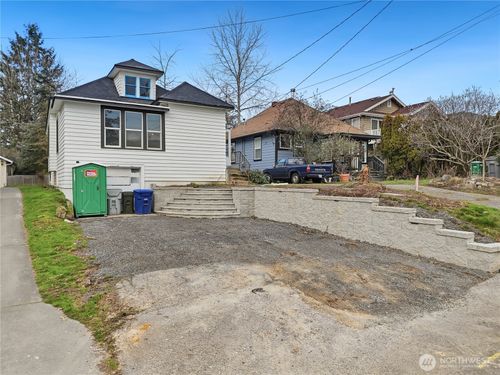 285 Earlington Ave Sw, Renton, WA, 98057-2224 | Card Image