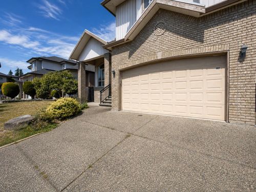 15773 82a Avenue, Surrey, BC, V4N0R6 | Card Image