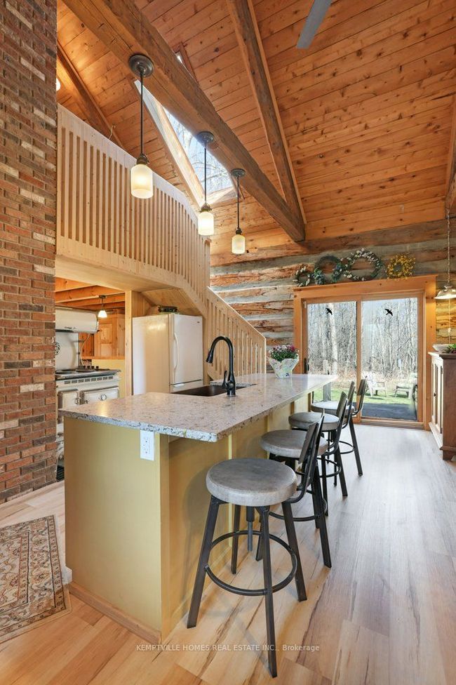 215 Corkoran Rd, House other with 4 bedrooms, 2 bathrooms and 4 parking in Jasper ON | Image 7