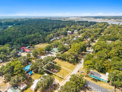 673 Harbor Dr Se, Bolivia, NC, 28422-7765 | Card Image