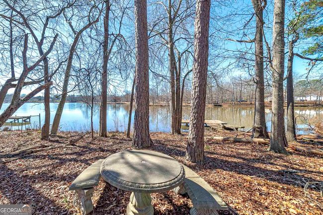 252 Lakeview Dr, House other with 3 bedrooms, 2 bathrooms and 2 parking in Locust Grove GA | Image 7