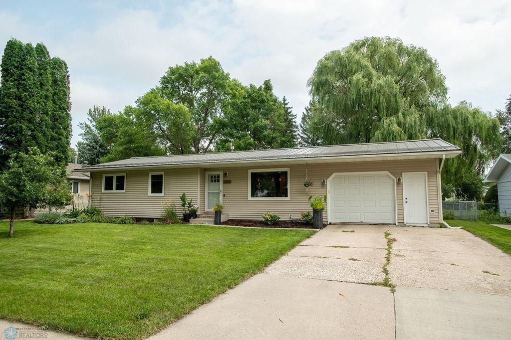 12th St, Fargo, ND 58103 #1