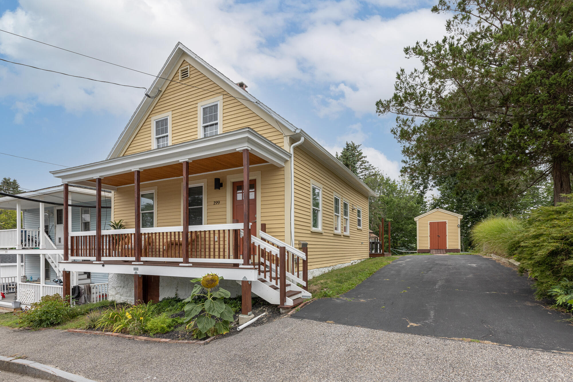 Cleaves St, Biddeford, ME 04005