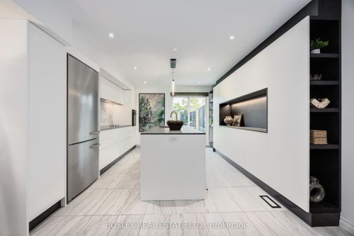 10-95 Summerhill Ave, Toronto, ON, M4T1B1 | Card Image