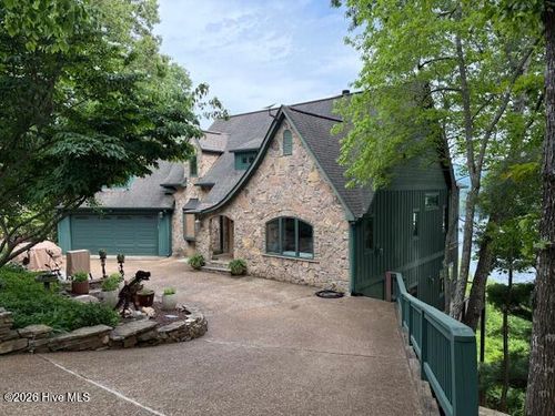 39 Cheoah Trl, Lake Santeetlah, NC, 28771-8400 | Card Image