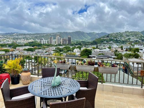 apt-m8-217 Prospect St, Honolulu, HI, 96813-1753 | Card Image