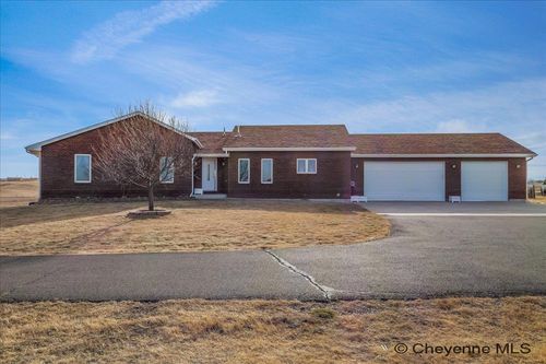 5293 Thunder Ridge Rd, Cheyenne, WY, 82009-8370 | Card Image