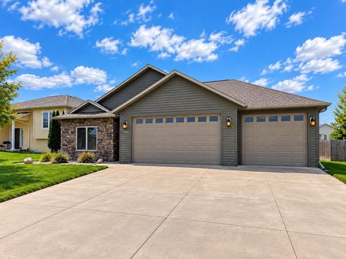 3721 Keokuk Ave, Spirit Lake, IA, 51360-7680 | Card Image
