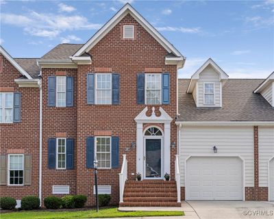 Welcome to 107 Creekridge Place! | Image 1