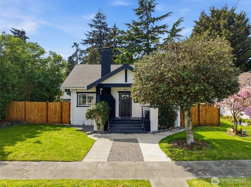 6214 S Warner Street, Tacoma, WA, 98409 | Card Image
