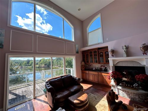 5041 Vista Bay Trl, Goodrich, MI, 48438-8938 | Card Image