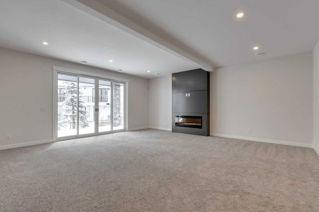 468 Discovery Place Sw, Home with 4 bedrooms, 3 bathrooms and 4 parking in Calgary AB | Image 31