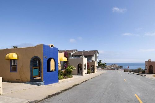 110 Forest Ave, Pacific Grove, CA, 93950-2620 | Card Image