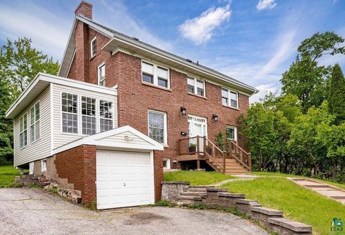 2711 E 8th St, Duluth, MN, 55812 | Card Image