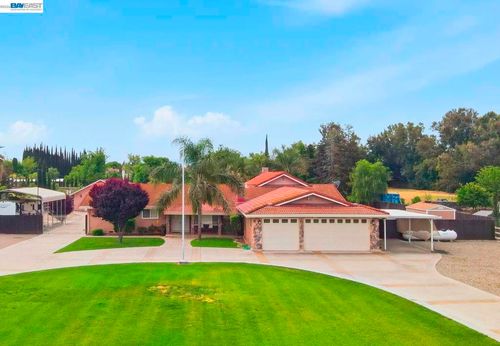 11378 Mountain View Rd, Tracy, CA, 95376 | Card Image