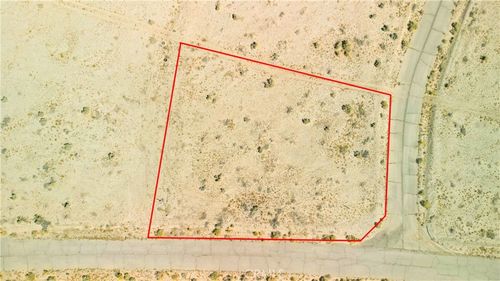 2711 Twin Lakes Ave, Thermal, CA, 92274 | Card Image