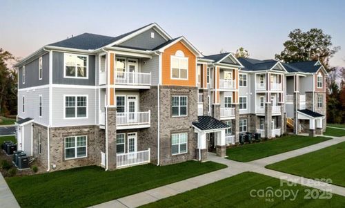 b2-12509 Crown Park Ct, Charlotte, NC, 28273-7416 | Card Image