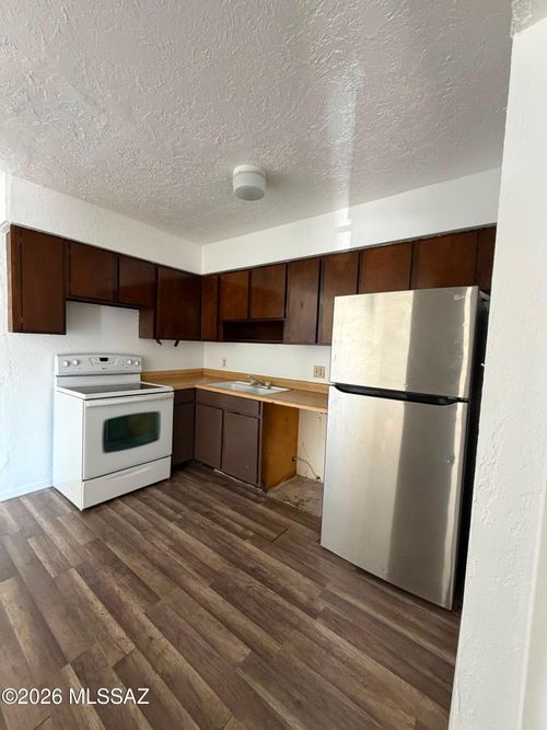 p283-1620 N Wilmot Rd, Tucson, AZ, 85712-4457 | Card Image