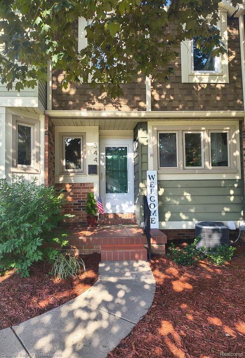 344 Mill St, Plymouth, MI, 48170-1472 | Card Image