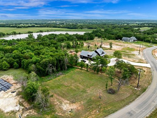 285 Zebrastone Way, Poolville, TX, 76487-2034 | Card Image