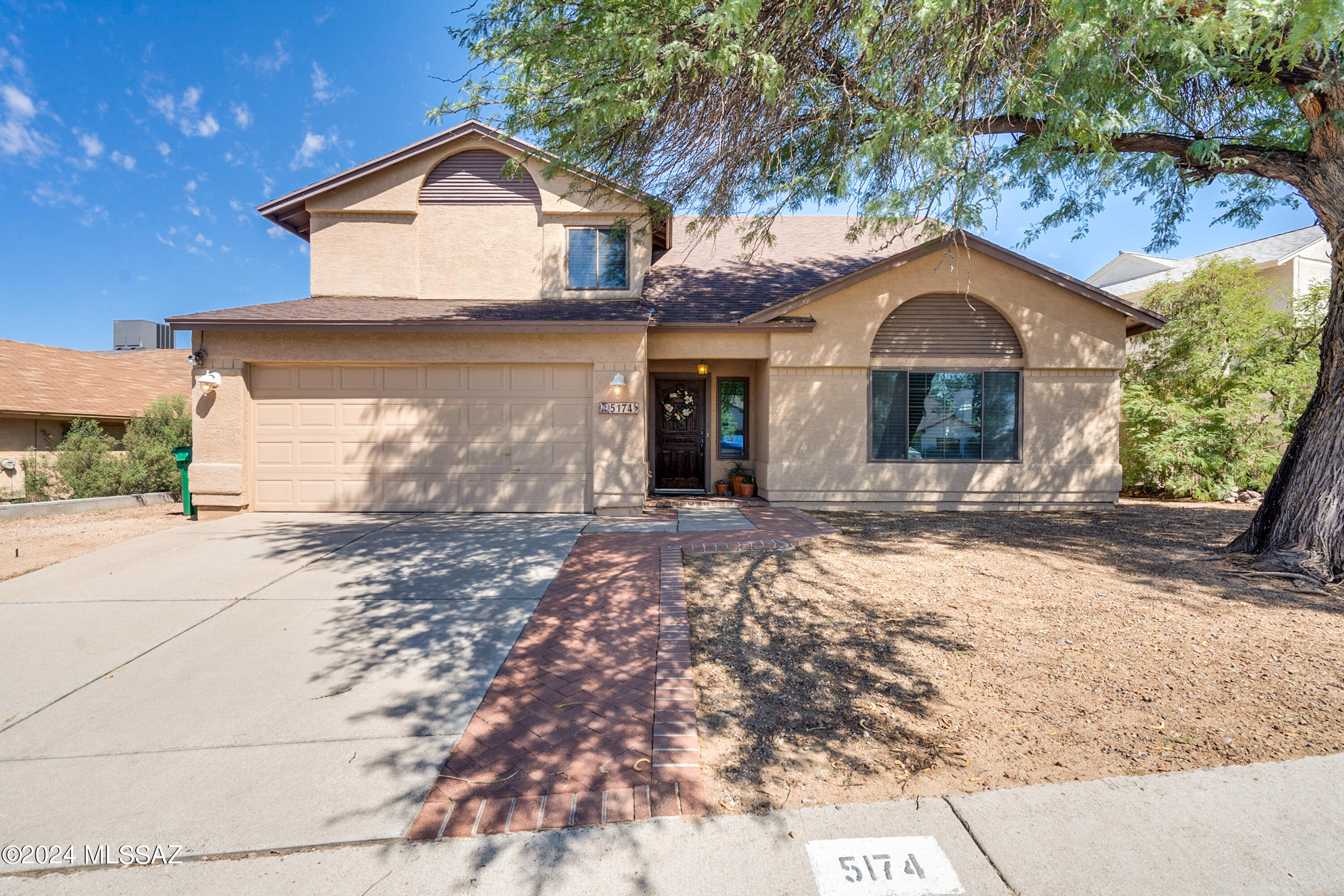 Nighthawk Way, Tucson, AZ 85742