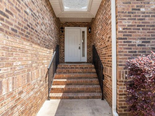 202 Riverrun Dr, Spartanburg, SC, 29303-1998 | Card Image