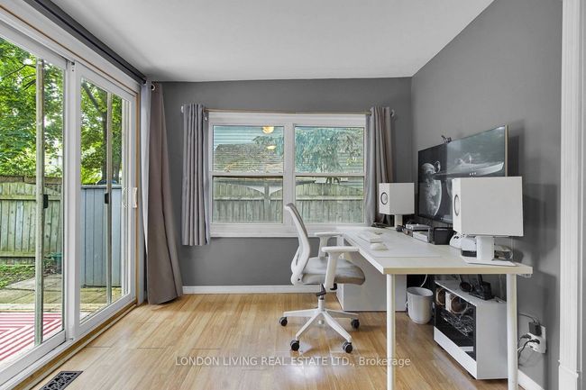 718 William St, House other with 3 bedrooms, 1 bathrooms and 3 parking in London ON | Image 24