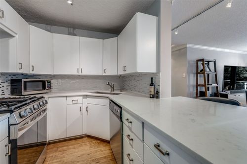 apt-306-3883 Turtle Creek Blvd, Dallas, TX, 75219-4427 | Card Image