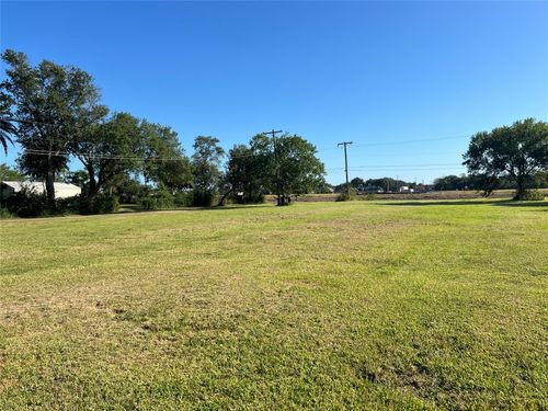 001 34th St N, Texas City, TX, 77590-6619 | Card Image