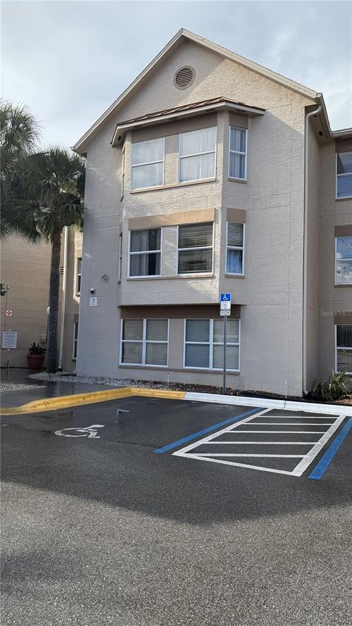 743-3100 Parkway Blvd, Kissimmee, FL, 34747-4526 | Card Image