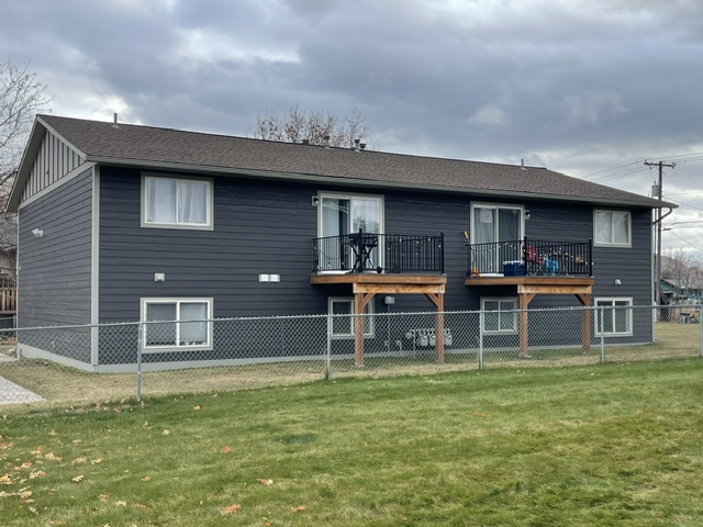 Commercial Sale in Lolo 2