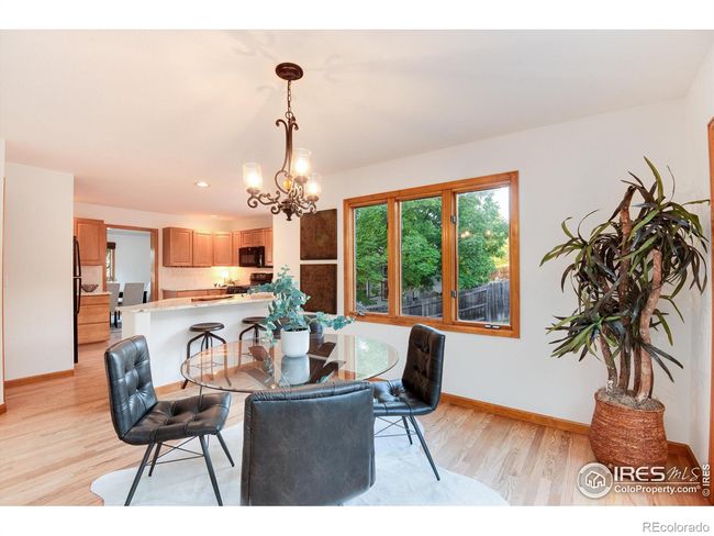 Breakfast nook | Image 17