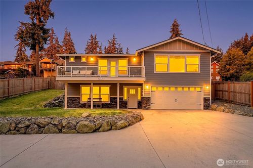 1212 View St, Camano Island, WA, 98282-7509 | Card Image