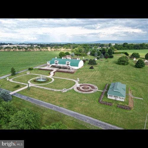 1032 Buchanan Trl E, GREENCASTLE, PA, 17225-9510 | Card Image