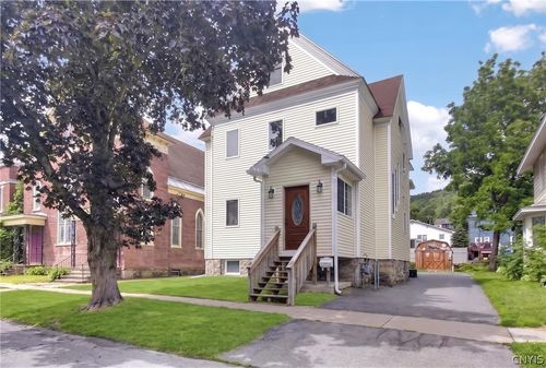 20 Petrie St, Little Falls, NY, 13365-1611 | Card Image