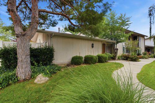 4857 S 1690 E, Holladay, UT, 84117-5990 | Card Image