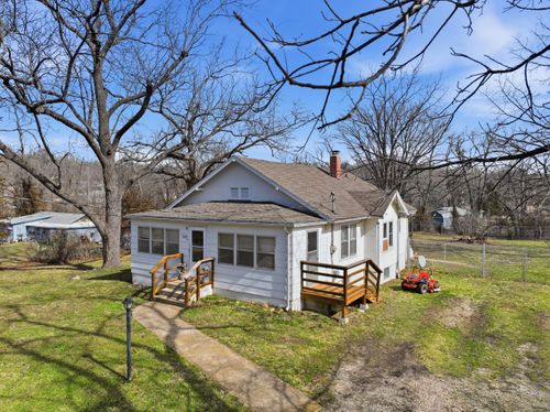 1020 Sycamore St, Cabool, MO, 65689-9200 | Card Image