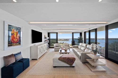 7aii-3400 S Ocean Boulevard, Palm Beach, FL, 33480 | Card Image