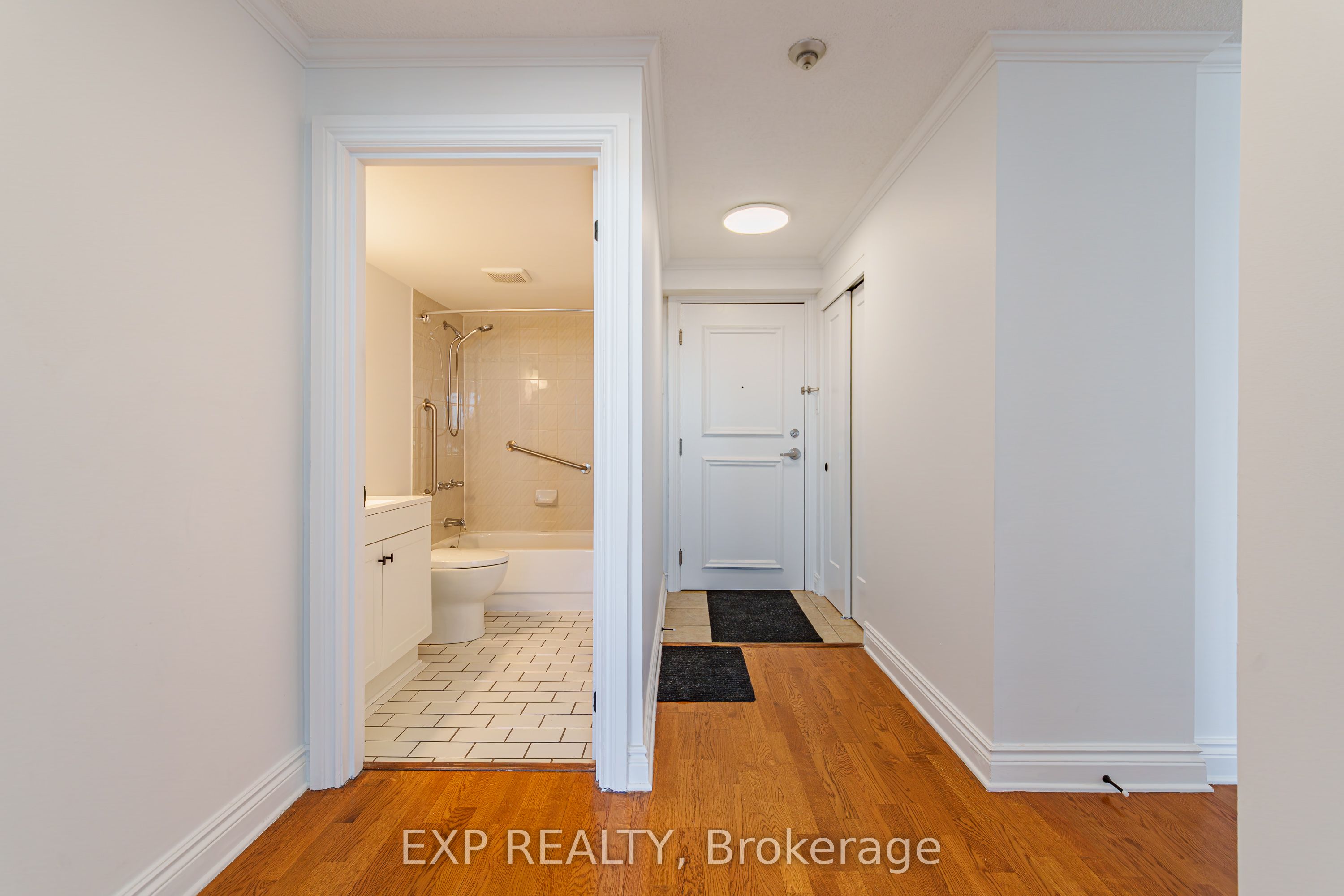 Residential in Hunt Club - South Keys and Area 4