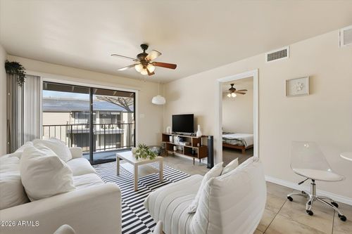 8-233-3200 S Litzler Drive, Flagstaff, AZ, 86005 | Card Image