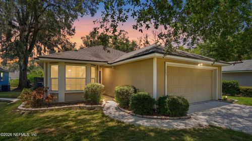 1325 Spruce St, Green Cove Springs, FL, 32043-2207 | Card Image